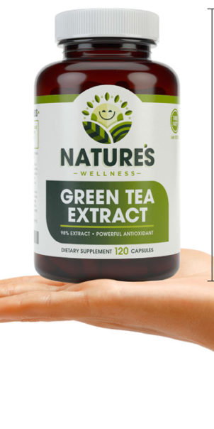 Green Tea Extract Bottle Size Hand Comparison